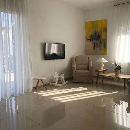 Exclusive Airport Apartment Kelsterbach Buitenkant foto