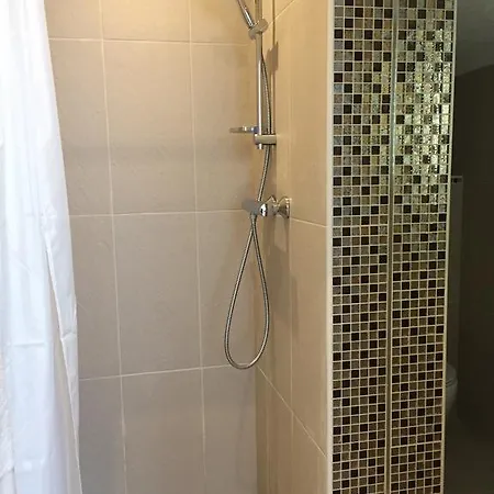 Exclusive Airport Apartment Kelsterbach Buitenkant foto
